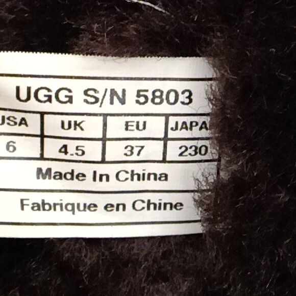 UGG Women's Bailey Button Winter Calf Boots  5803 Chocolate Brown Size 6 - Picture 5 of 5